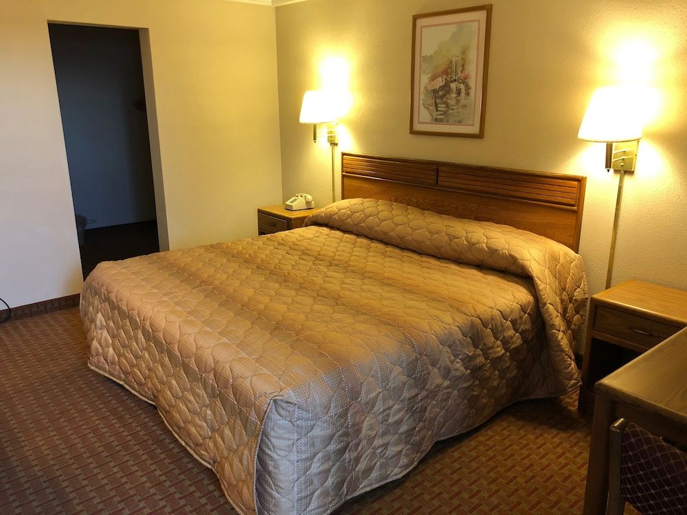 Relax Inn Ruston - photo 11