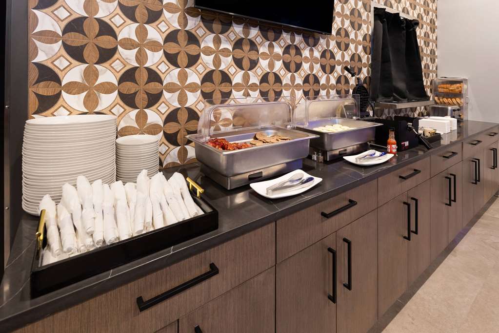 Riverbend Hotel and Suites Trademark Collection by Wyndham - photo 52