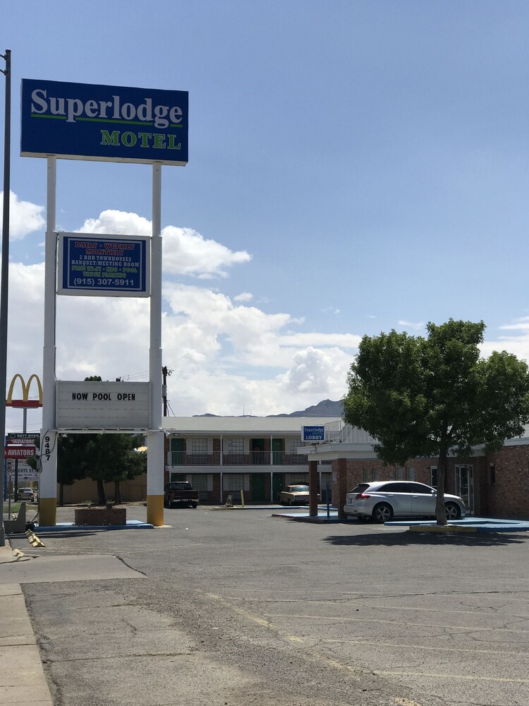 SuperLodge Motel - photo 53
