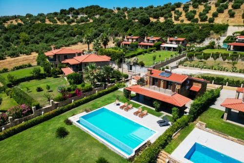 Blue Dream Villa — 4-Star Luxury Hotel in Kassandreia, Greece