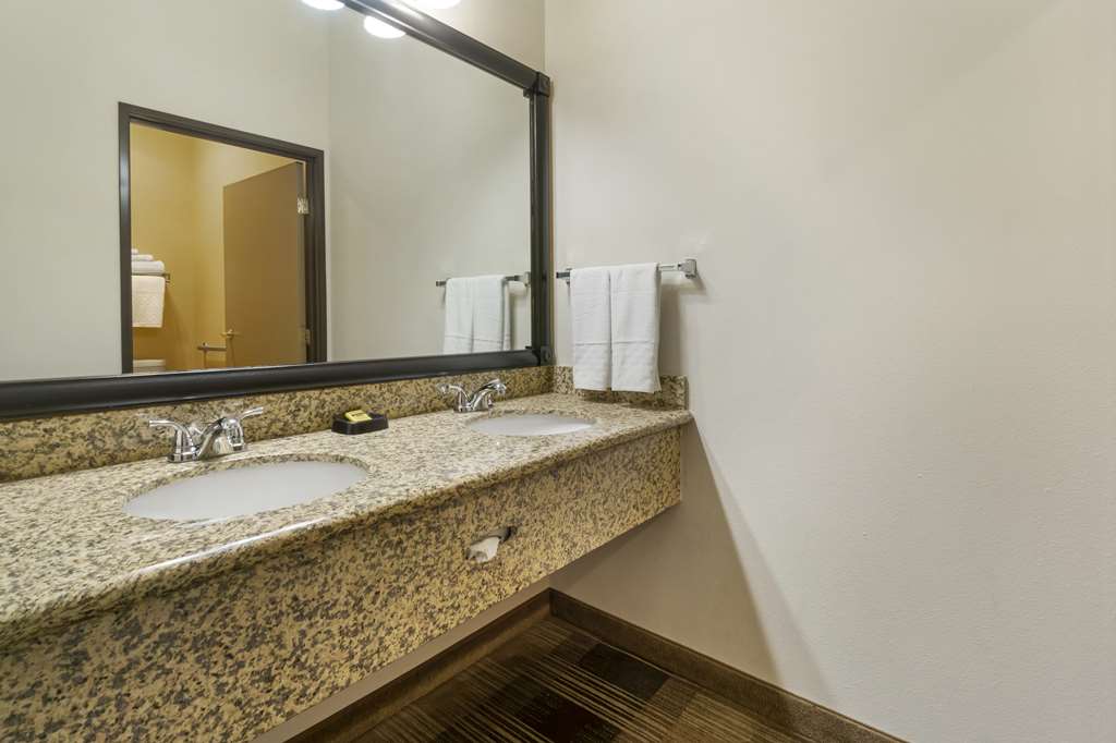 Best Western Plus The Inn at Horse Heaven - photo 38