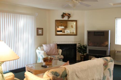 Summerset Inn Resort - photo 64