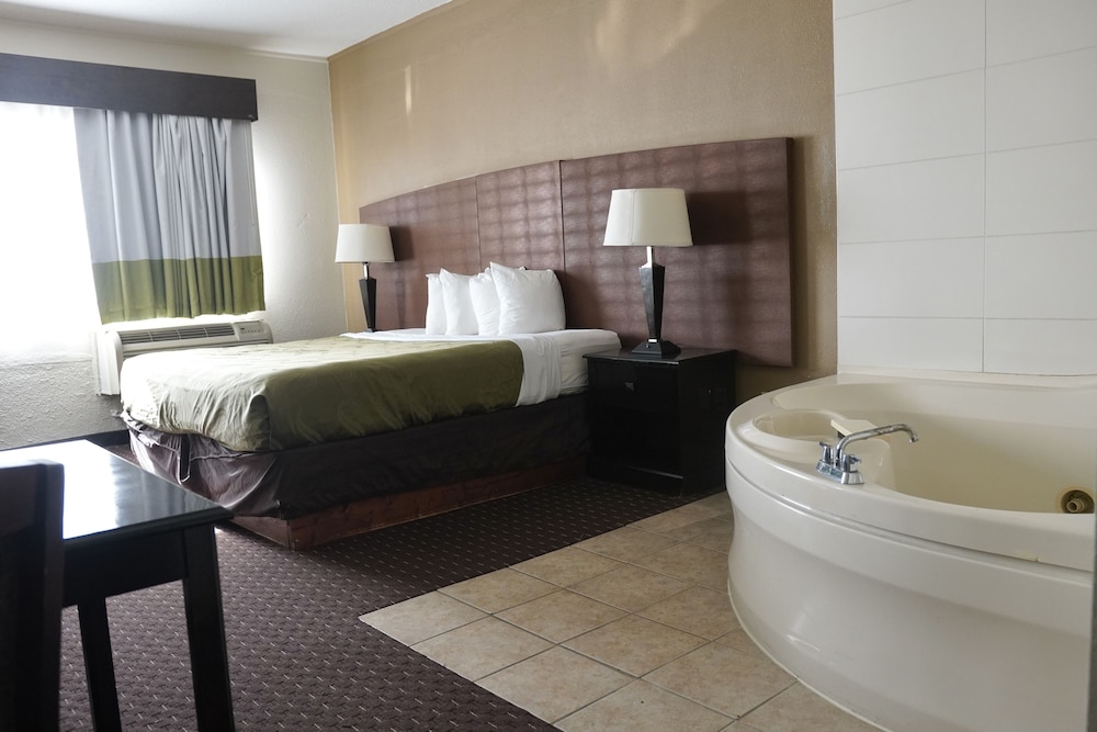 American Inn & Suites Waterford - photo 18