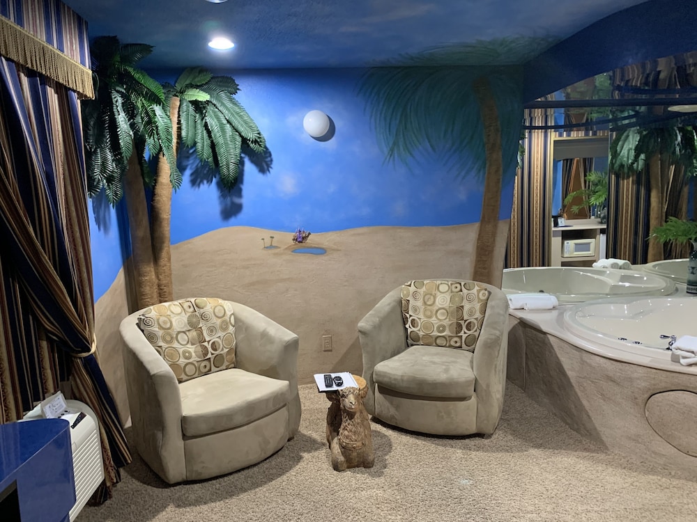 Designer Inn & Suites - photo 15