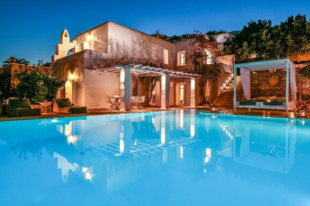 The One Mykonos — 4-Star Luxury Hotel in Mykonos, Greece
