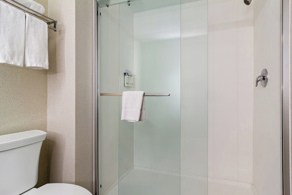 Holiday Inn Express & Suites Jacksonville SE Med Ctr Area by IHG - photo 30