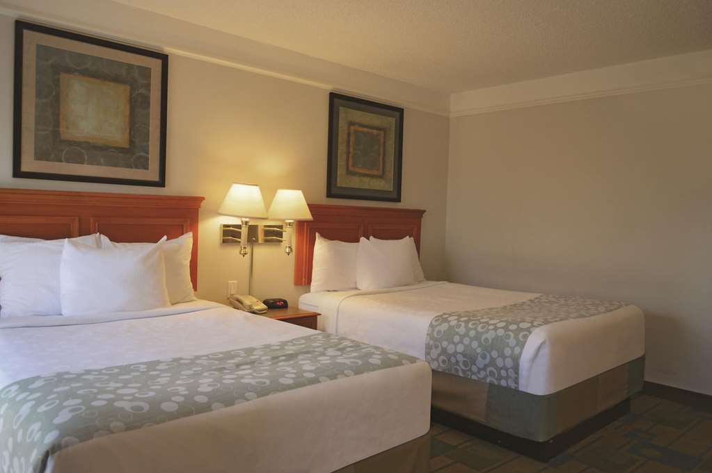 La Quinta Inn by Wyndham Austin Oltorf - photo 14