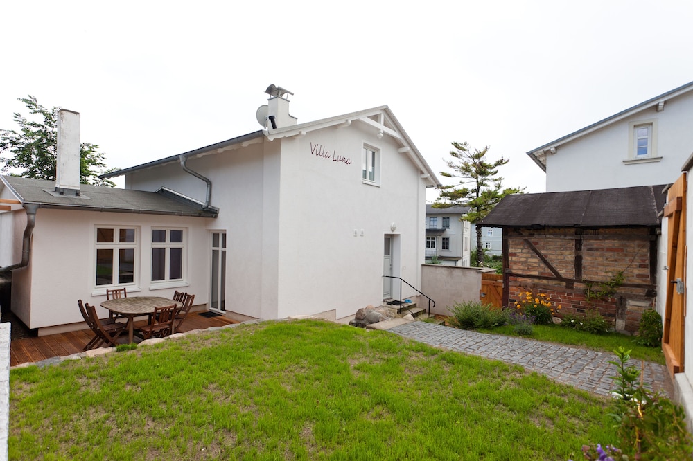 Villa Luna — 4-Star Luxury Hotel in Sassnitz, Germany
