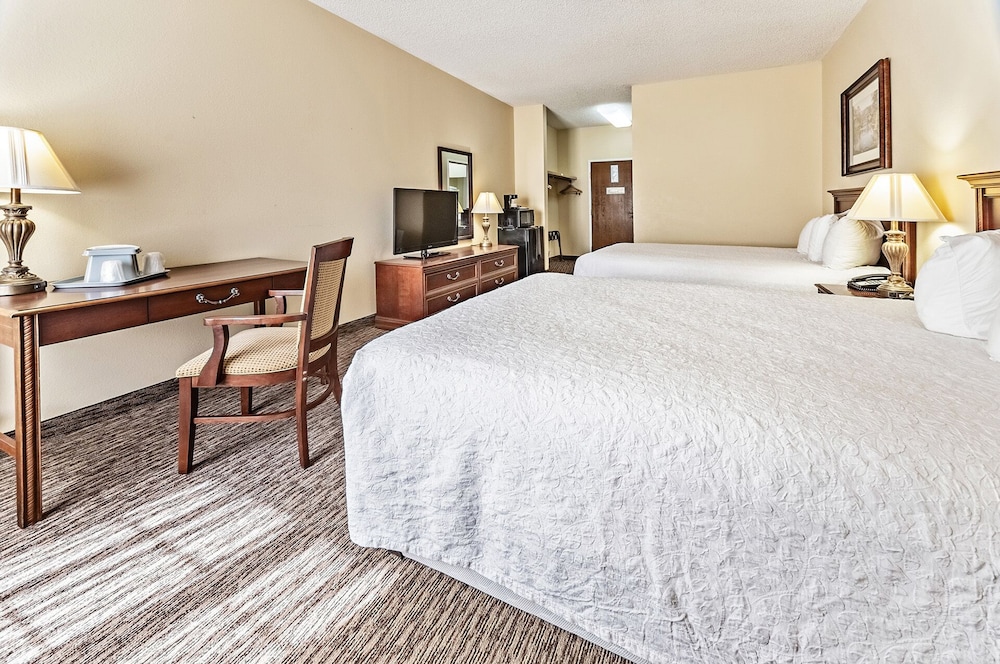Branson Towers Hotel - photo 13