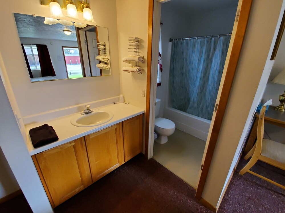 Athol Motel - photo 10