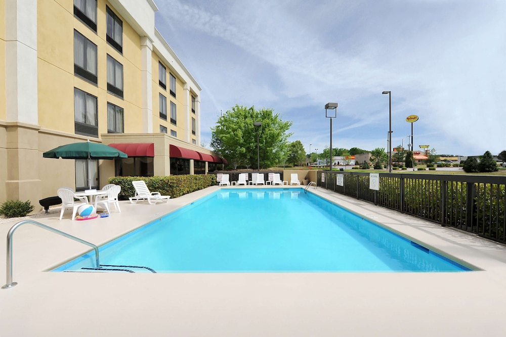 Hampton Inn Spartanburg North I 85 - photo 20