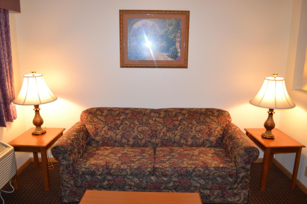 Countryside Suites - photo 28