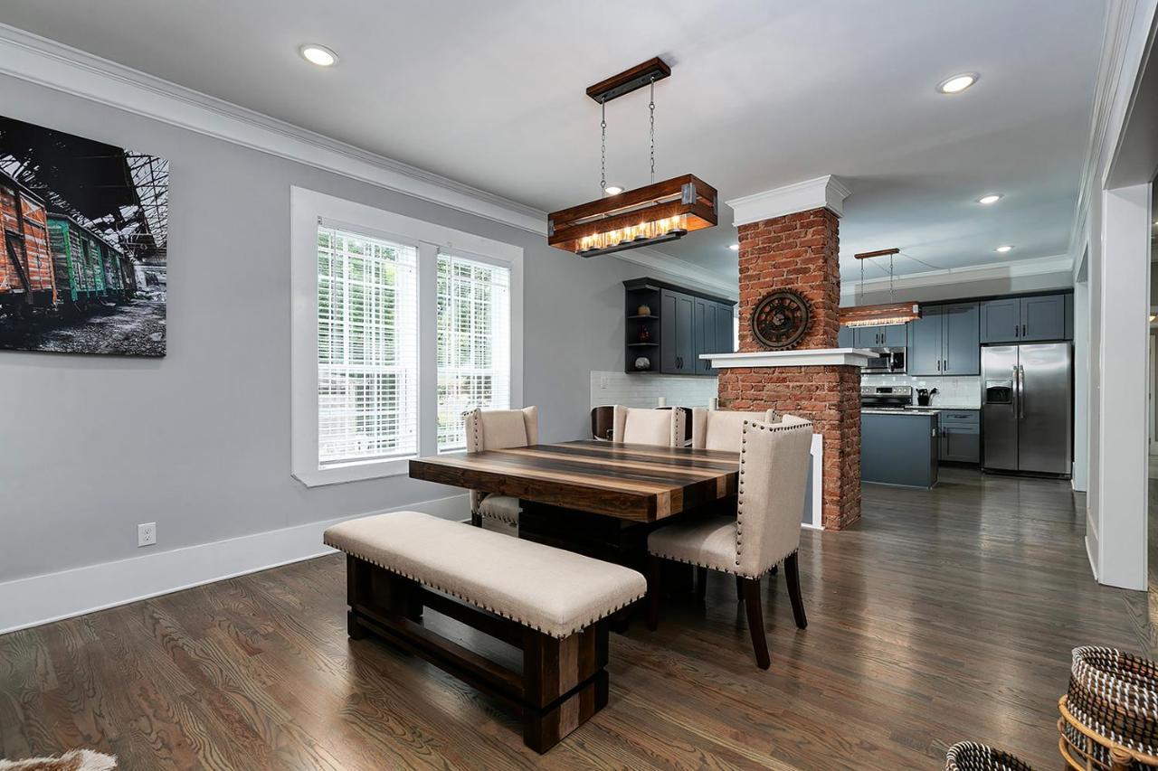 Atlanta Luxury Vacation Home by Downtown & Airport — 4-Star Luxury Hotel in Atlanta, United States