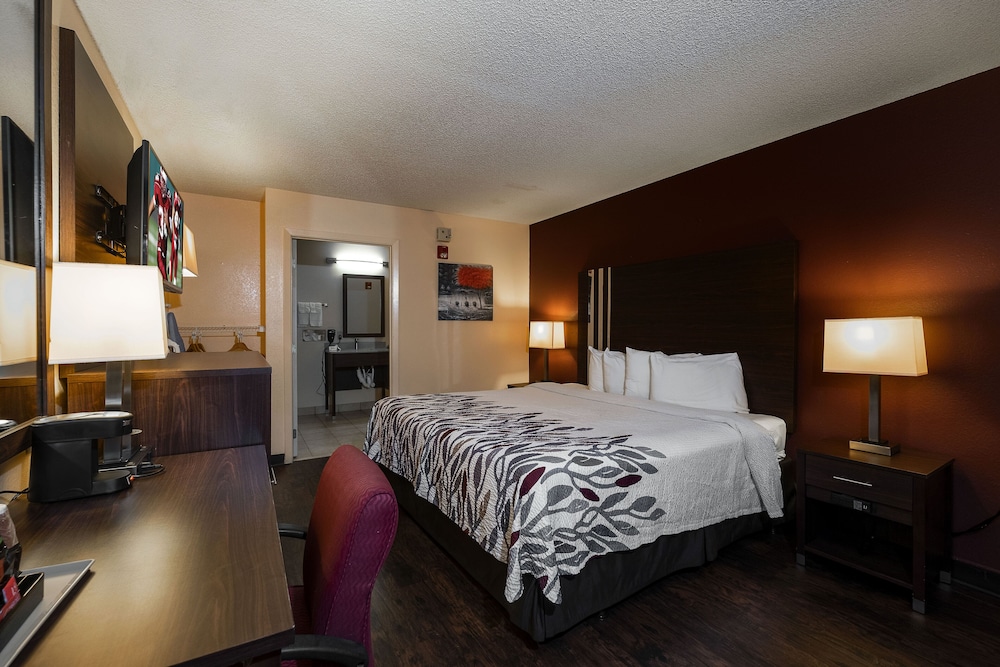 Red Roof Inn Valdosta University - photo 9