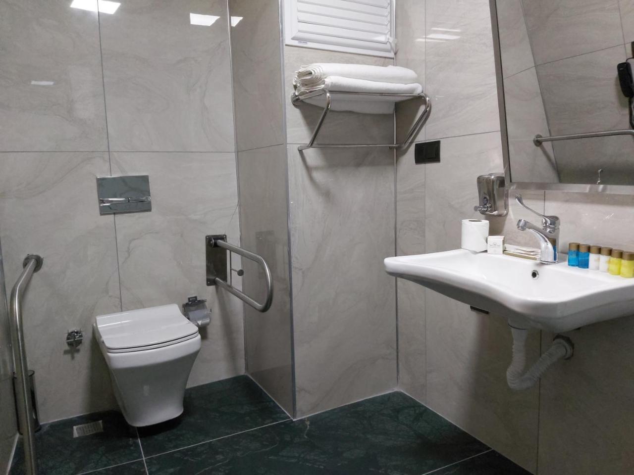 Rua World Hotel - carbon neutral hotel in Van