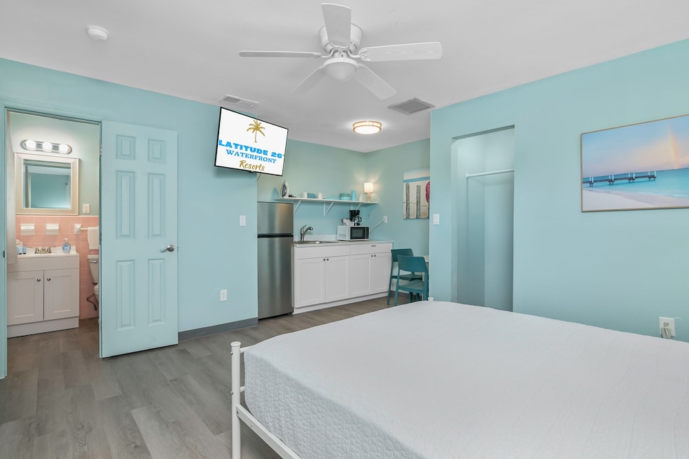 Latitude 26 Waterfront Boutique Resort Fort Myers Beach - photo 44