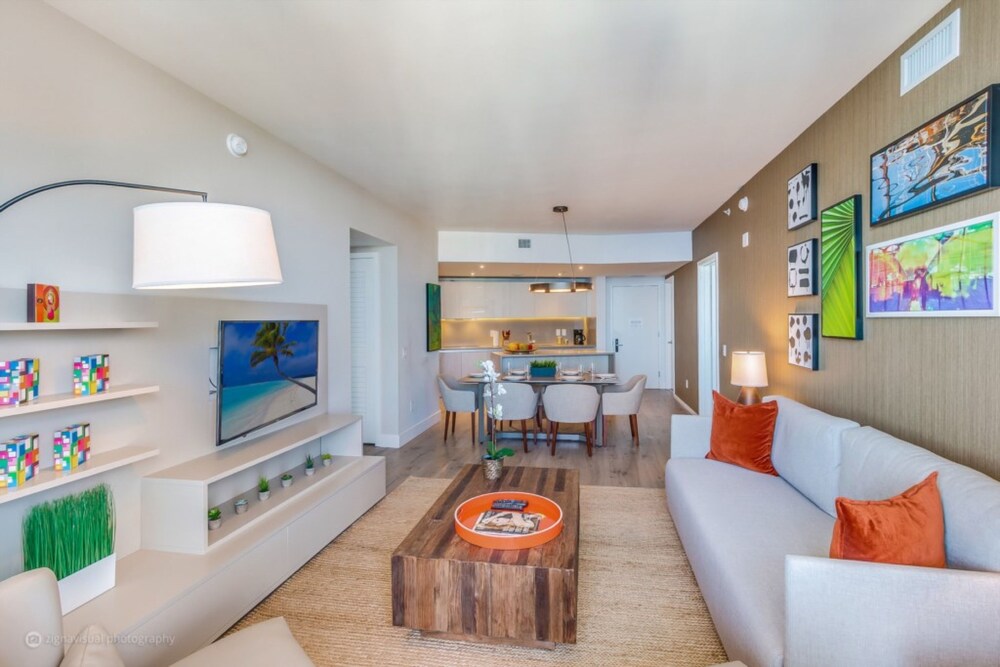 Contemporary Beach Resort Condos - photo 18