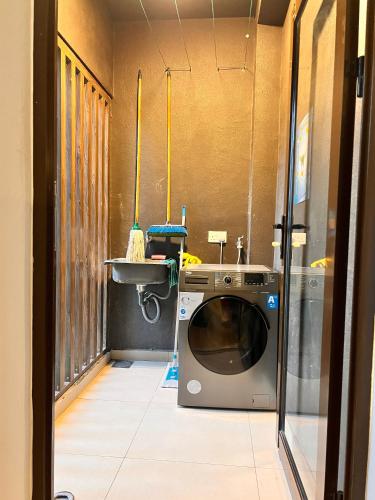 Luxury 2 Bedroom Astoria Apartments