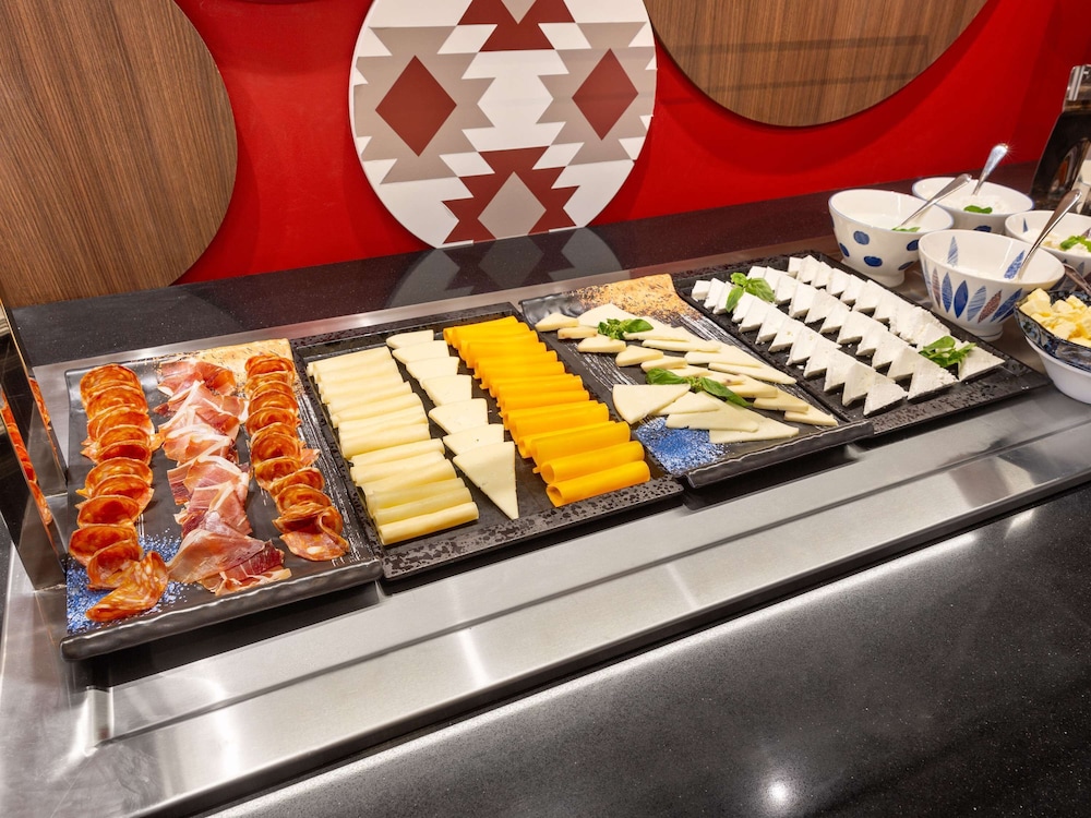 מזון ומשקאות