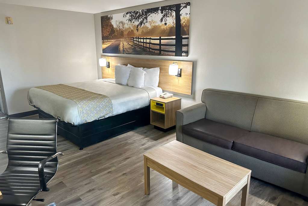 Days Inn & Suites by Wyndham Opelousas - photo 18