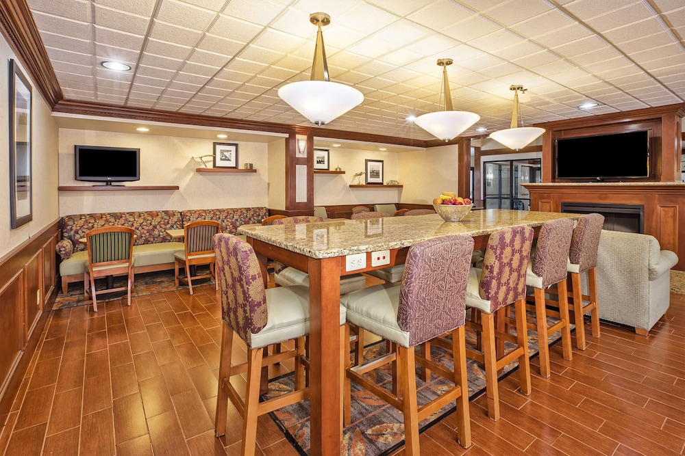 Hampton Inn Hotel Detroit Belleville Airport Area - photo 20