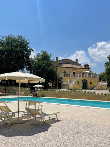 La quercia B&B — 4-Star Luxury Hotel in Abbateggio, Italy
