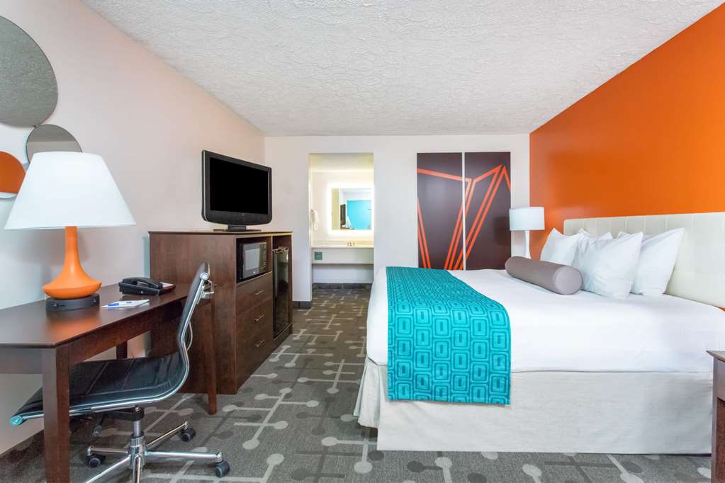 Howard Johnson by Wyndham Ocala FL I 75 - photo 10
