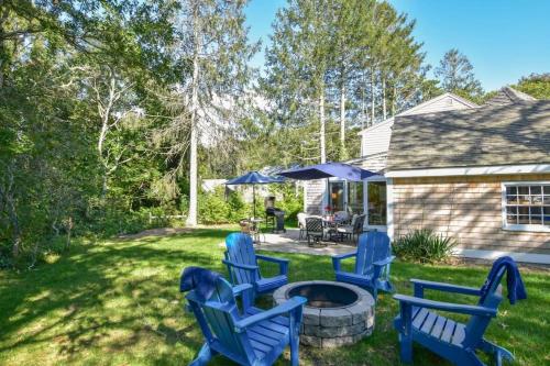 A Contemporary Gem w Cape Character Dog Friendly — 4-Star Luxury Hotel in Harwich, United States