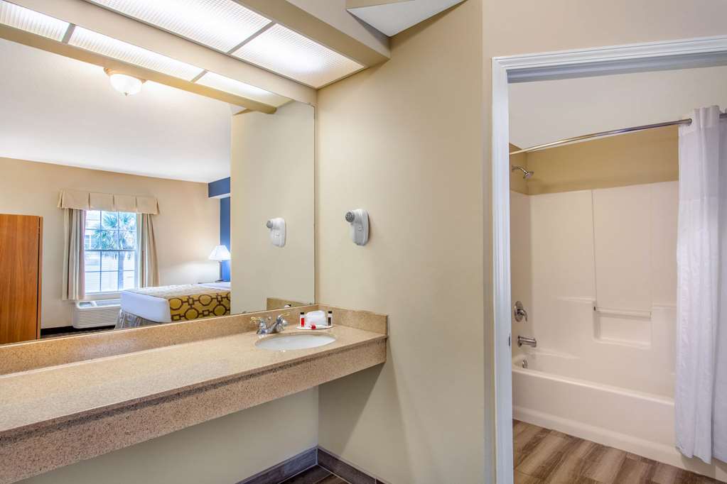 Baymont by Wyndham Jacksonville Butler Blvd - photo 13