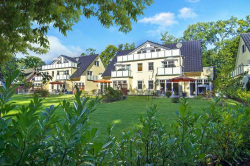 Appartementhaus Ostseeresidenz — 4-Star Luxury Hotel in Rostock, Germany