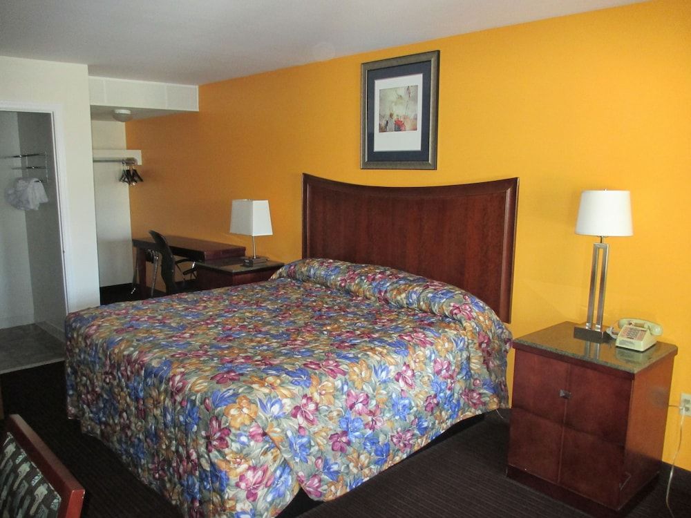 Plum Tree Inn - photo 8
