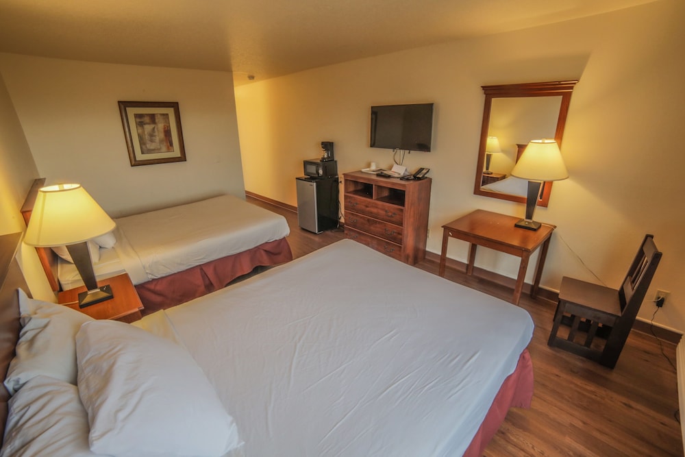 Sunnyside Inn & Suites - photo 14
