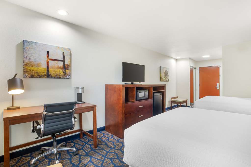 Best Western Plus Villa Del Lago Inn Patterson - photo 18