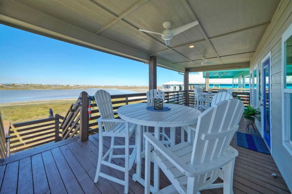 Pelican's Porch by Avantstay Private Pool Views - photo 17