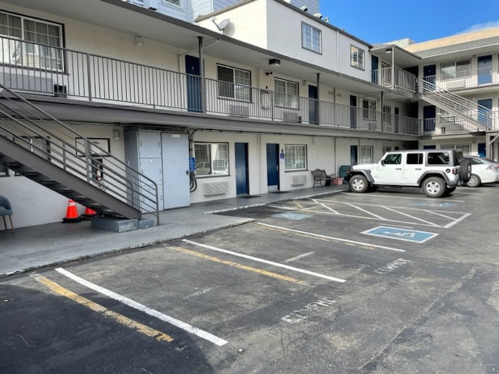 Motel6 San Francisco CA Lombard Street - photo 13