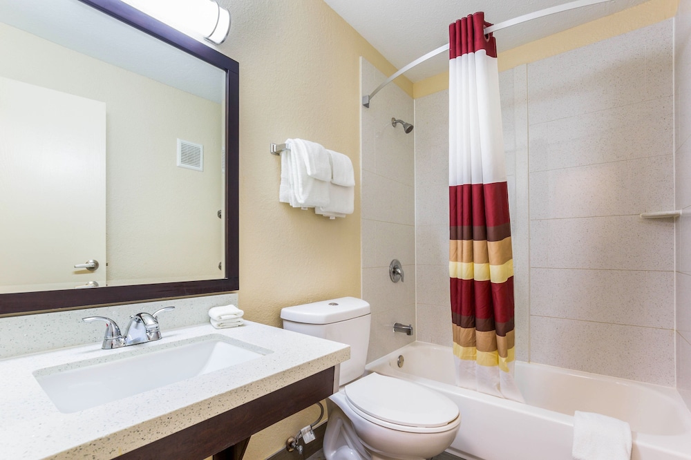 Red Roof Inn Dry Ridge - photo 23