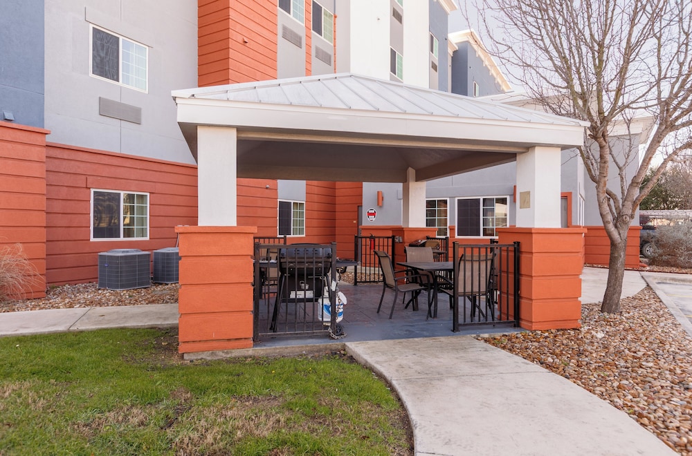 Candlewood Suites San Marcos by IHG - photo 18