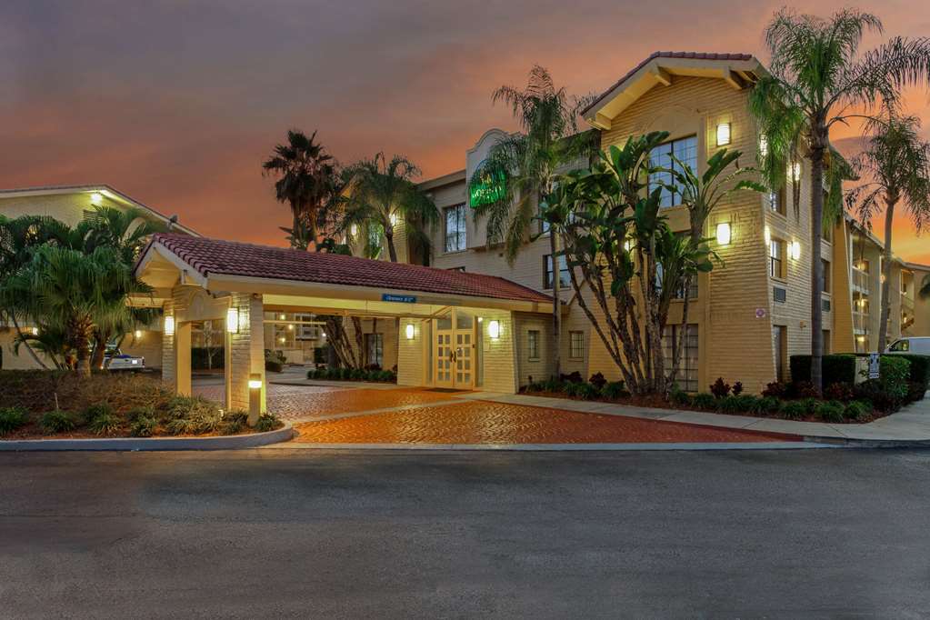 La Quinta Inn Tampa Bay Pinellas Park Clearwater - photo 5