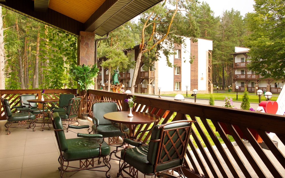 Yahonty Tarusa — 4-Star Luxury Hotel in Vysokinichi, Russia