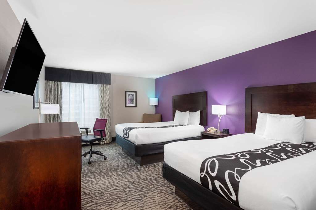 La Quinta Inn & Suites by Wyndham Huntsville Airport Madison - photo 15