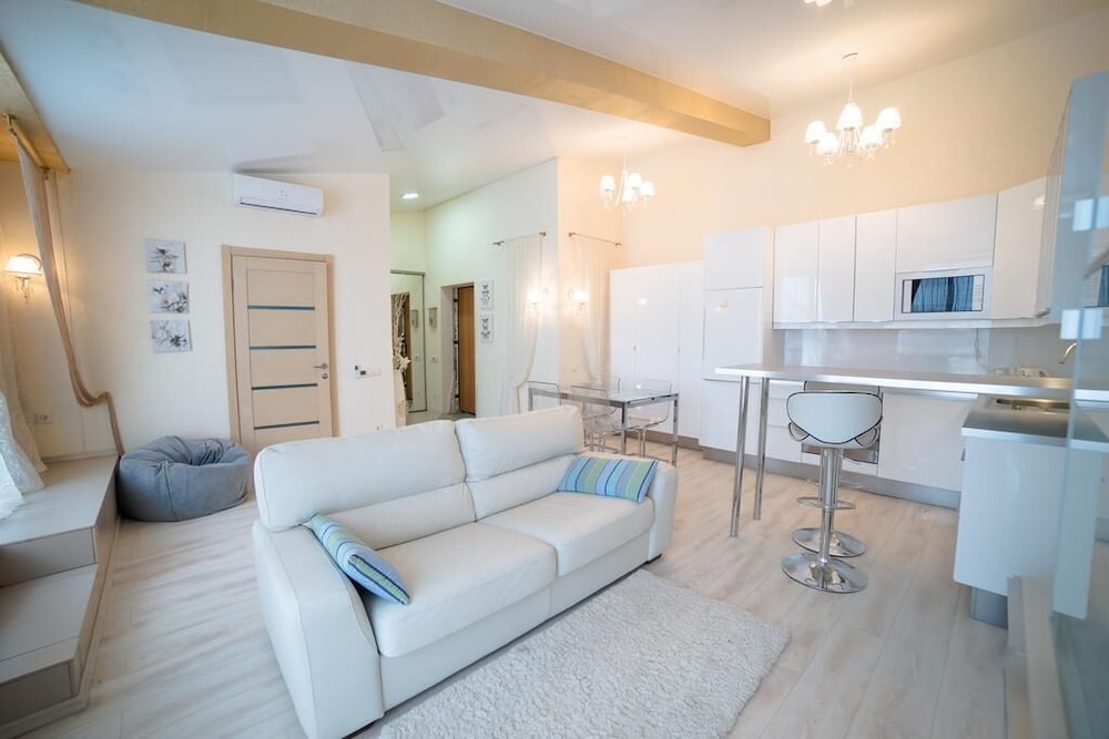 Hotel Diana — hotel in Pervoural'sk