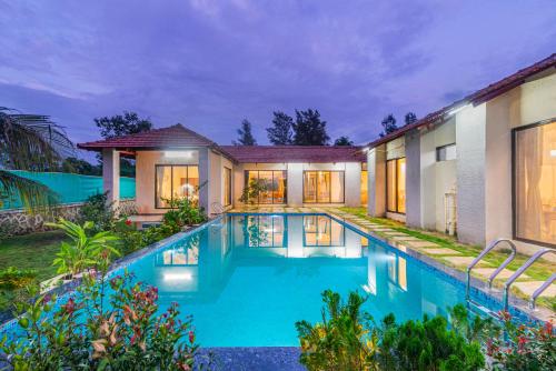 SaffronStays Mangi Ferra in Karjat, India