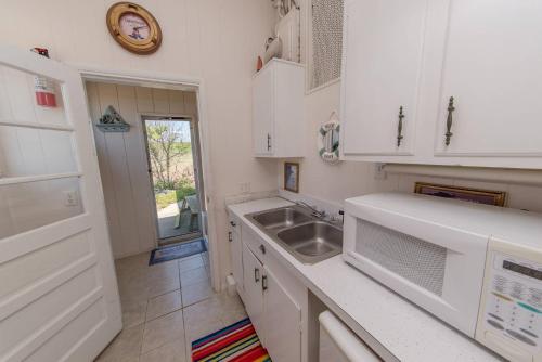 A Shore Thing Southern Shoes Oceanfront Dune Top Deck w Ocean View Pool Hot Tub - photo 50