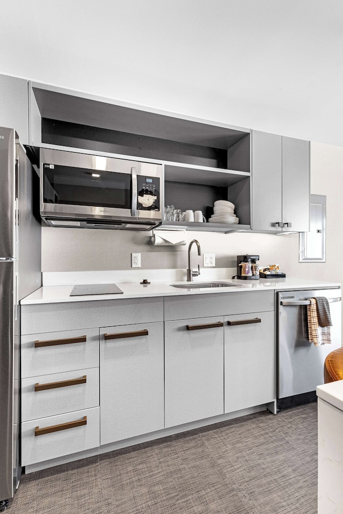 Homewood Suites by Hilton Colorado Springs Airport - photo 10