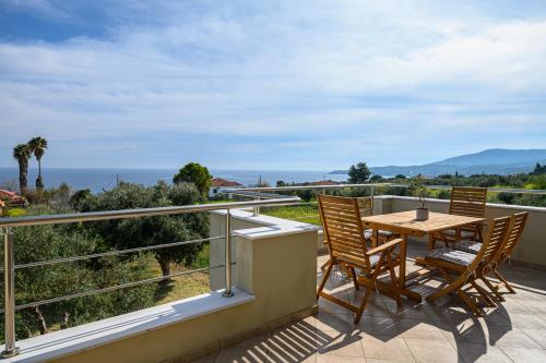 Villa Olivia — 4-Star Luxury Hotel in Koroni, Greece
