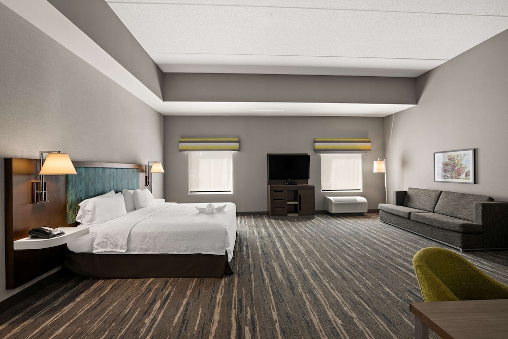 Hampton Inn & Suites Poughkeepsie - photo 26