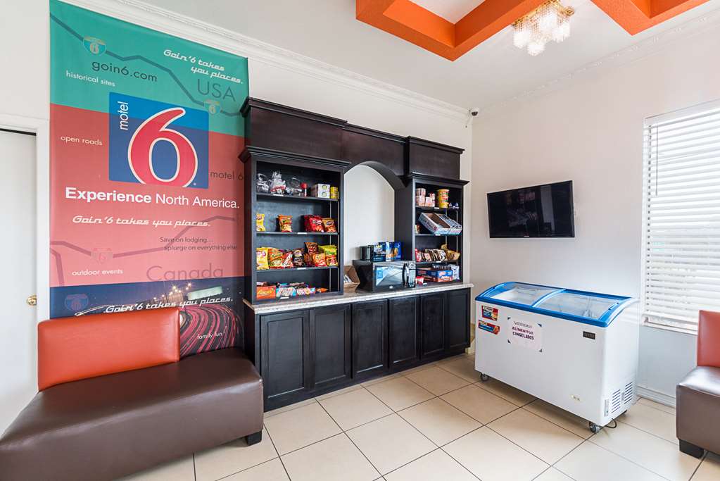 Motel 6 San Antonio TX Fiesta Trails - photo 29