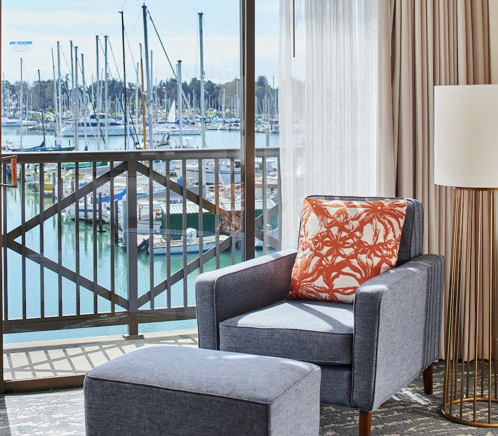 DoubleTree by Hilton Hotel Berkeley Marina - photo 22
