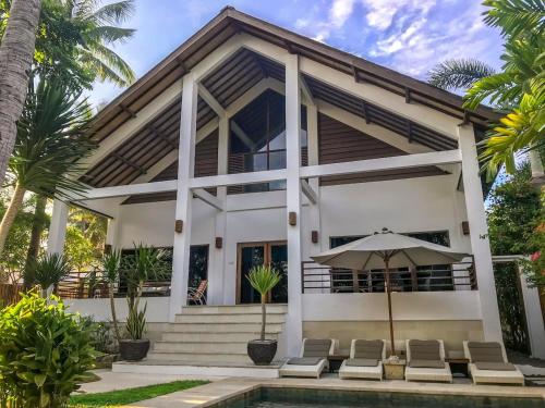 Santigi Villa — 4-Star Luxury Hotel in Gili Trawangan, Indonesia