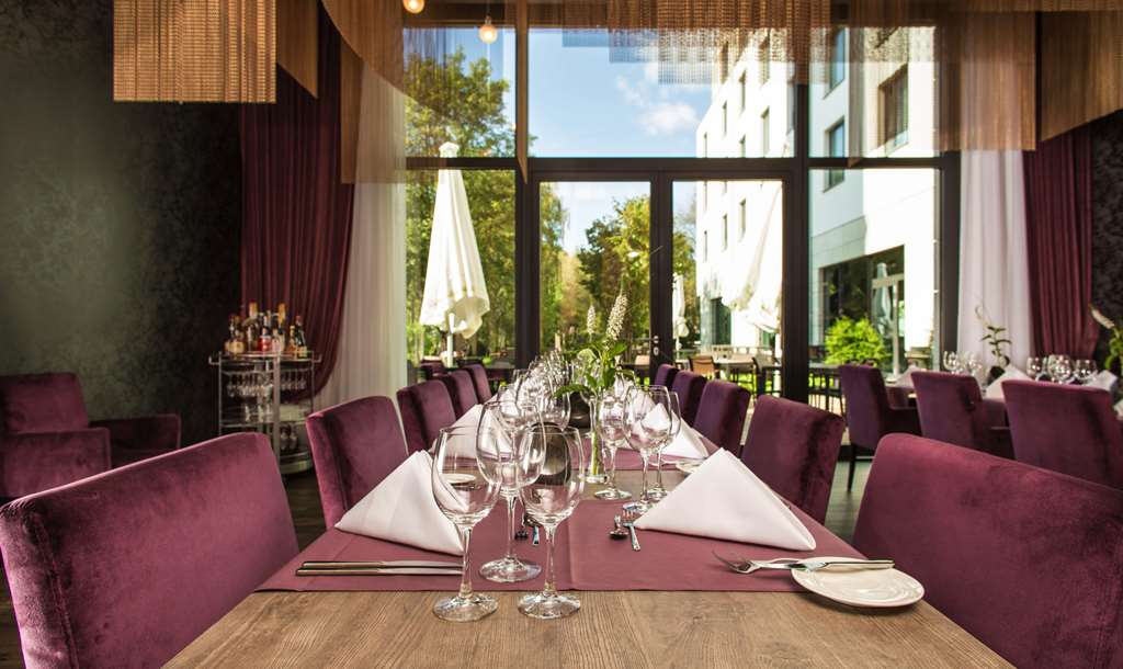 Steigenberger Parkhotel, Braunschweig/Brunswick, Germany - Vinothek